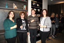 … aperitiv kot uvod v družabni del srečanja v Hotelu Jama