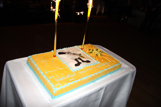 Sladkih 20 let. Kot je v navadi Martina Krpana, tudi ta je šla na enake dele davkoplačevalcem …