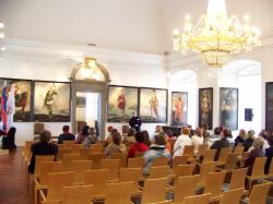 Kaj vse smo slišali o/v tem prostoru? ... kakšne slike, kostumi, plemiška kri ... protokolarni prostor, poroke ...