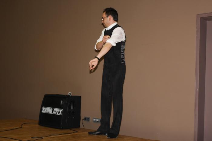 Hudirja ... tukaj pa vse kipi od davčnega ZNANJA ... da bom tem kos bom moral zavihat rokave.