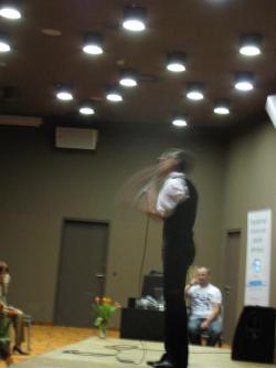 ... od brzine se vrti - ali kako naj vam še dopovem/dokažem, da se ta odločba meni ne priklada!!!