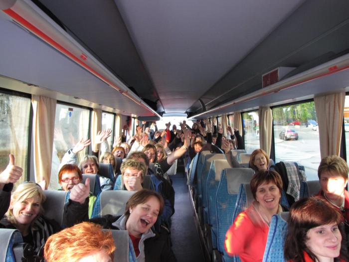 Ne - utrjevanje slovanskega bojevniškega duha, za zmagovalni (avtobusni) desant.