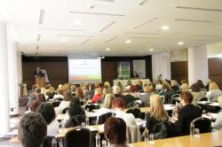 ZFPPIPP ter insolvenčni postopki ... interes lastnikov in interes podjetja agitirata na isto vrečo denarja ... primerjava starš in otrok - kdo je lastnik?? ... kapitalska udeležba v družbi pomeni le in izključno razpolaganje z deležem v družbi - ne pa tudi s premoženjem družbe!!