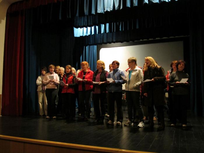 ...kdor davčne pesmi pojegre po svetu lahkih nog,če mu DURS nastavi zanko,ga užene v kozji rog....