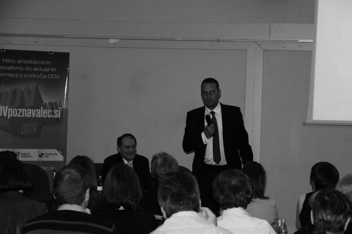 Obdavčitev nepojasnjenega prirasta premoženja FO – praksa in skladnost načela zakonitosti kot je postulirano v Ustavi RS.