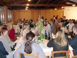 Na mizah same prazne steklenice ?