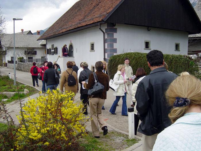 Prešeren nas je navdahnil za lastno pesnitev - nastajajo 