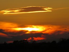 … da ne bo (davčni) ogenj v strehi!!
 HVALA za izkazano zaupanje.
 Tudi v naprej bomo skrbeli za strokovnost, verodostojnost, praktičnost, atraktivne teme, vedno edinstven in nepozaben družabni del srečanja.
 Vabljeni na 18. tradicionalno davčno izobraževanje (april 2015).
 