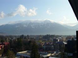 ... in višavah, so še bolj strnile naše vrste!