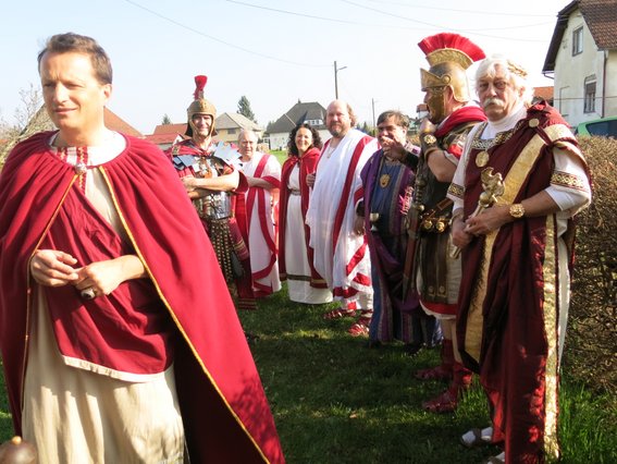 Zbor v Poetovioni in potrditev Vespaziana za cesarja