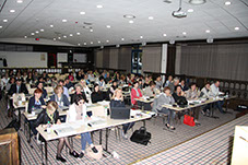 … in se preselil med udeležence