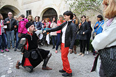 Tvoje oči so kakor …